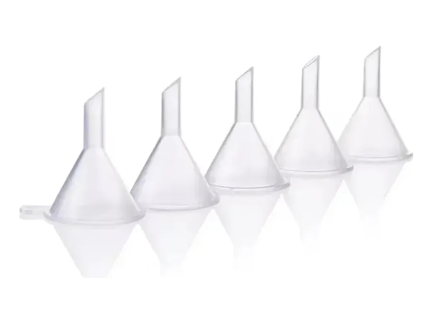 Mini entonnoir en plastique — photo 3