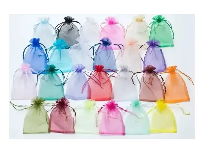 Sachets en organza avec cordon