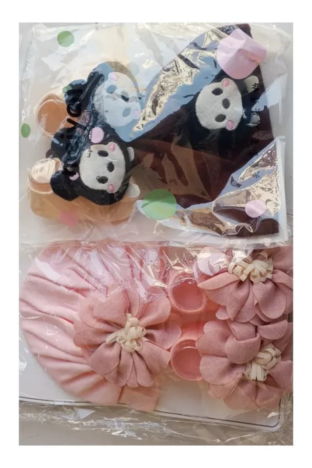 Ensemble chaussettes et bonnet pour bb