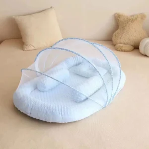 Lit avec moustiquaire/couverture