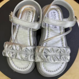 Nu-pied Gris
